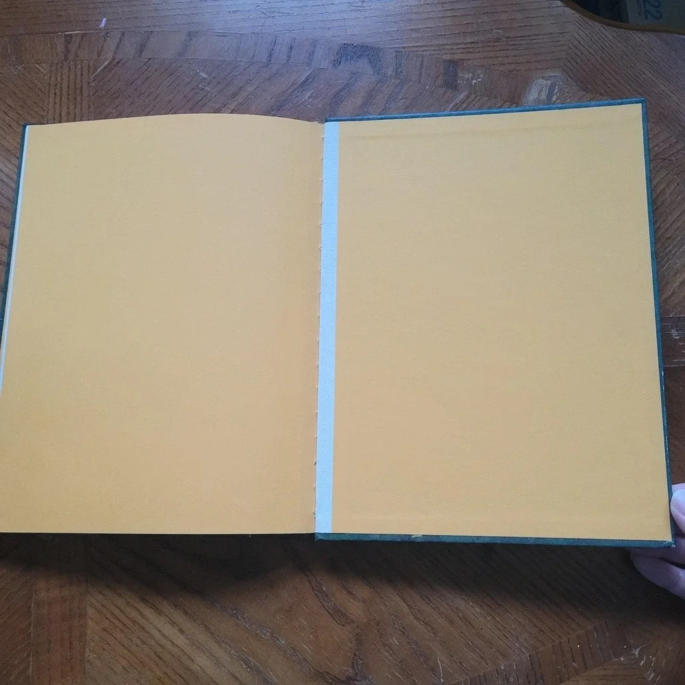 Vtg 1979 Advanced Dungeons & Dragons Players Handbook 4th Print *YELLOW FLYLEAF*